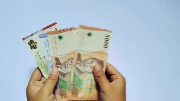 indonesische neue Banknoten, Rupiah-Währung. video