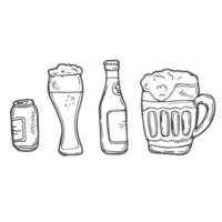 juego de vasos de cerveza, tazas, cinta, botella y lúpulo. ilustración de grabado vectorial para web, afiche, invitación a la fiesta. elemento de diseño dibujado a mano aislado sobre fondo blanco. vector