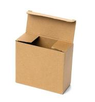 caja de cartón corrugado marrón cuadrada abierta aislada sobre fondo blanco foto