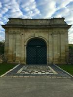 puerta de piedra defensiva en kherson foto