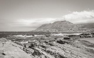 false bay áspera costa paisaje ciudad ciudad del cabo sudáfrica. foto