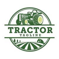 ilustración de tractor en una plantilla de logotipo de rancho. logotipo confeccionado con fondo blanco aislado. vector