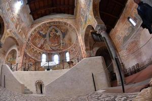 pomposa, italia - 9 de octubre de 2016 - abadía de la iglesia de pomposa foto