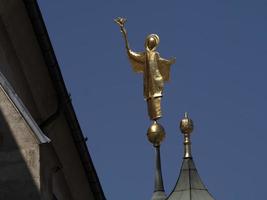 Graz Austria histórico domo iglesia catedral detalle de la decoración del techo foto