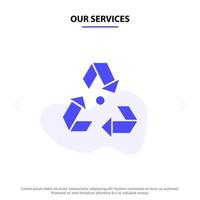 nuestros servicios eco ecología medio ambiente basura verde glifo sólido icono plantilla de tarjeta web vector