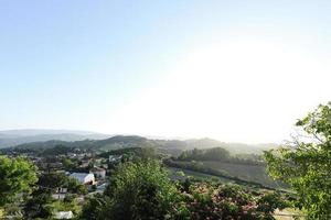 vista de nocera umbra, ciudad y comuna en la provincia de perugia, italia. foto