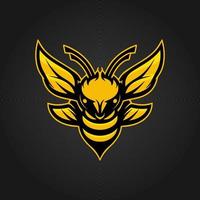 personaje de logotipo de esport de abeja enojada vector