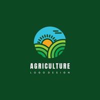 emblema de la insignia del diseño del logotipo de la granja, sobre fondo verde vector