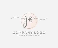 logotipo femenino jo inicial. utilizable para logotipos de naturaleza, salón, spa, cosmética y belleza. elemento de plantilla de diseño de logotipo de vector plano.