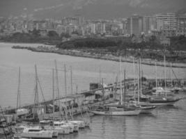 la ciudad italiana de palermo foto