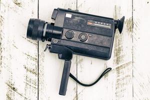 vieja cámara de video analógica vintage de color negro foto