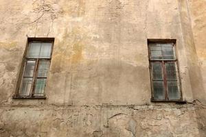 pequeña ventana en la gran ciudad. foto