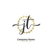 jt escritura a mano inicial y diseño de logotipo de firma con círculo. hermoso diseño de logotipo escrito a mano para moda, equipo, boda, logotipo de lujo. vector