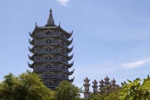 reliquias torre a el Linh ung pagoda en da nang foto