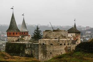 el antiguo fortaleza castillo kamenetz-podolsky foto