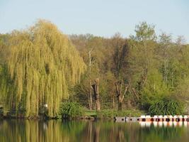 pequeño lago en westfalia foto