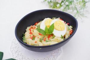 mashed potatoes with eggs as a background photo
