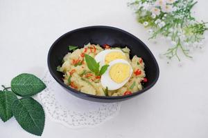mashed potatoes with eggs as a background photo