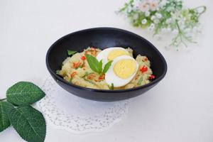 mashed potatoes with eggs as a background photo