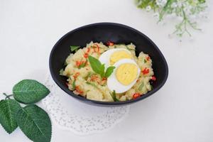 mashed potatoes with eggs as a background photo