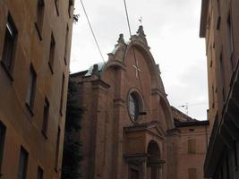 iglesia de san giovanni in monte en bolonia foto