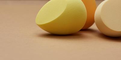 oval new egg-shaped sponges for cosmetics and foundation photo