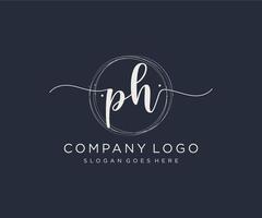 logotipo femenino ph inicial. utilizable para logotipos de naturaleza, salón, spa, cosmética y belleza. elemento de plantilla de diseño de logotipo de vector plano.