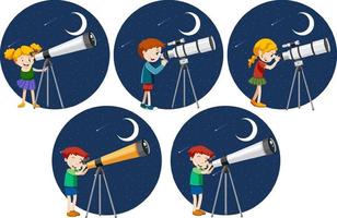 conjunto de diferentes niños mirando a través del telescopio por la noche vector