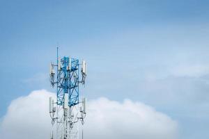 telecomunicación equipo para 5g radio red. telecomunicación torre. antena para inalámbrico red. radiodifusión torre para Internet comunicación. transmitir antena. célula teléfono 5g antena. foto