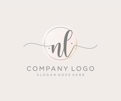 logotipo femenino inicial nl. utilizable para logotipos de naturaleza, salón, spa, cosmética y belleza. elemento de plantilla de diseño de logotipo de vector plano.