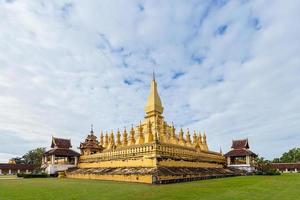 Golden Wat Thap Luang en Vientiane, Laos foto