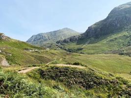 un ver de el escocés tierras altas desde el parte superior de Glencoe montaña foto