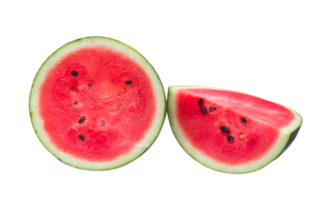 twee helften van vers rijp rood watermeloen geïsoleerd met knipsel pad in PNG het dossier formaat, concept van gezond biologisch fruit aan het eten