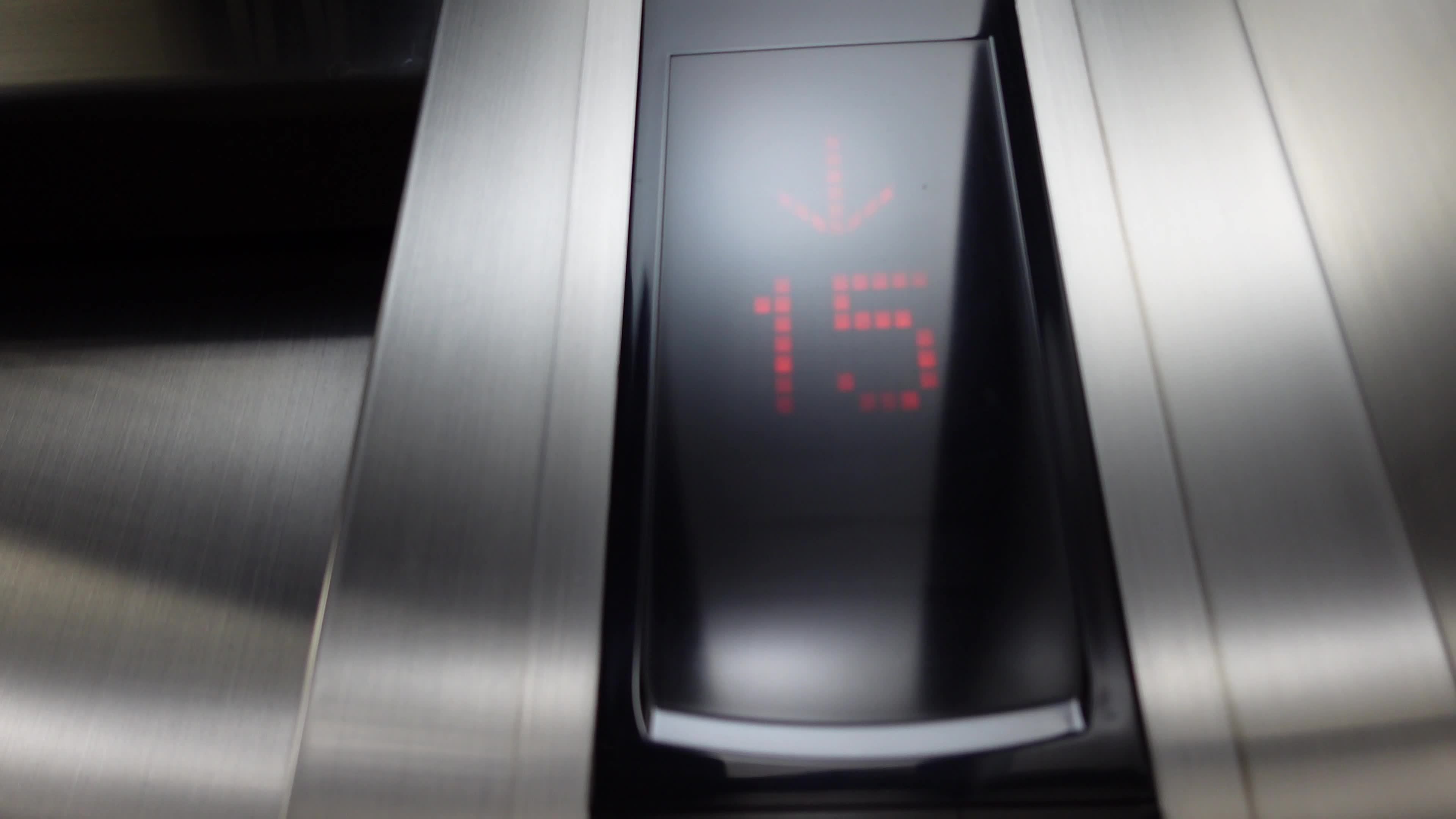 Electronic number display on screen in a lift . 19919123 Stock Video at