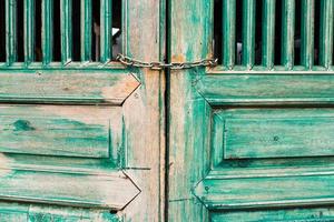 antiguo puerta pintar verde para Clásico estilo foto