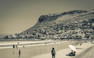 capa pueblo occidental capa sur África 2018 personas y turismo pescado azada playa falso bahía capa ciudad. foto