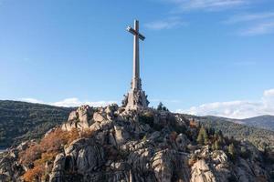Valle de el caído - un monumento dedicado a víctimas de el Español civil guerra y situado en el sierra Delaware guadarrama, cerca Madrid. foto