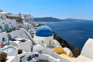 el Santo espiridón santo ortodoxo Iglesia en el griego isla de santorini foto