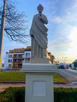 nitra, Eslovaquia -01.29.2023 estatua de el apóstol Thomas en el histórico centrar de el ciudad. foto