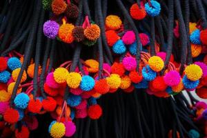 Fondo de tela de bolas de colores, trabajo hecho a mano en Tailandia foto