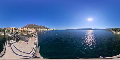 explorar el oculto gemas de salo en el italiano garda lago foto