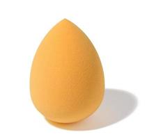 oval nuevo en forma de huevo esponja para productos cosméticos y Fundación foto