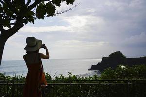 un niña fotografía paisaje y naturaleza foto