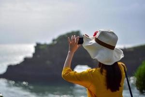 un niña fotografía paisaje y naturaleza foto