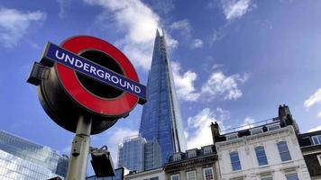 London Underground sign video