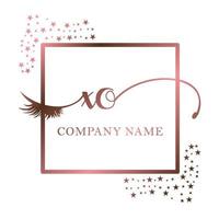 inicial logo xo escritura mujer pestaña maquillaje cosmético Boda moderno prima vector