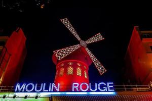 Moulin colorete en París, Francia, 2022 foto
