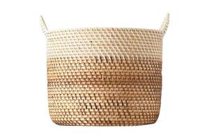 662 Beige straw basket isolated on a transparent background photo