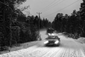 carretera de laponia en invierno foto