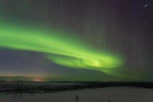 hermosa verde del Norte luces en Laponia foto